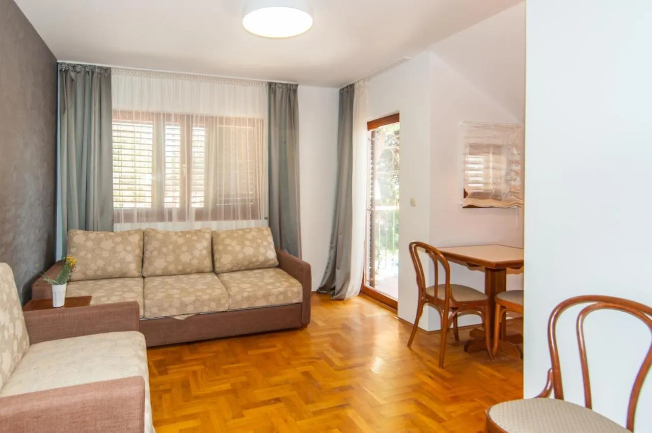 Apartments And Rooms By The Sea Mali Losinj