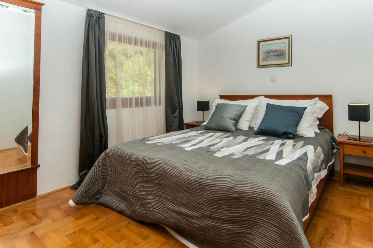 Apartments And Rooms By The Sea Mali Lošinj Penzion