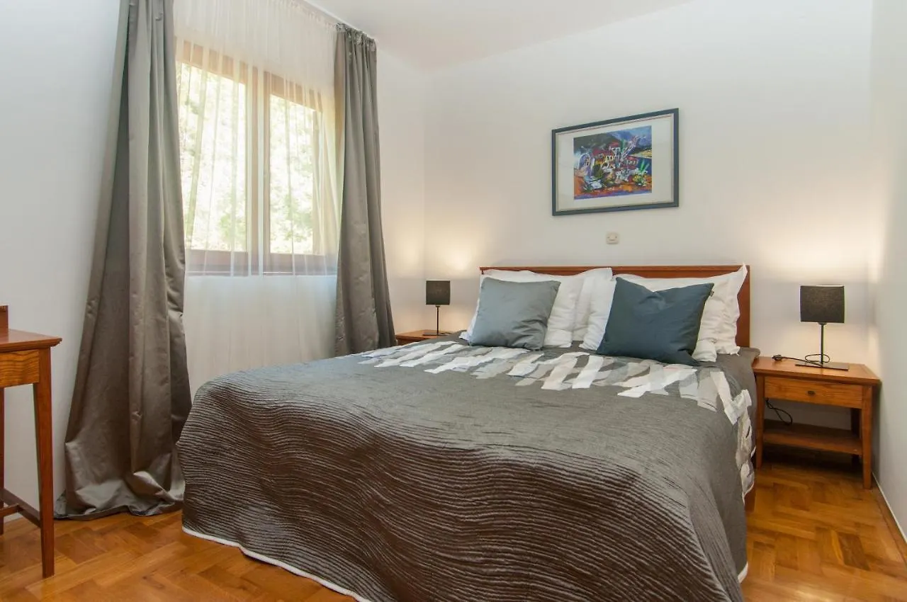 Apartments And Rooms By The Sea Mali Losinj