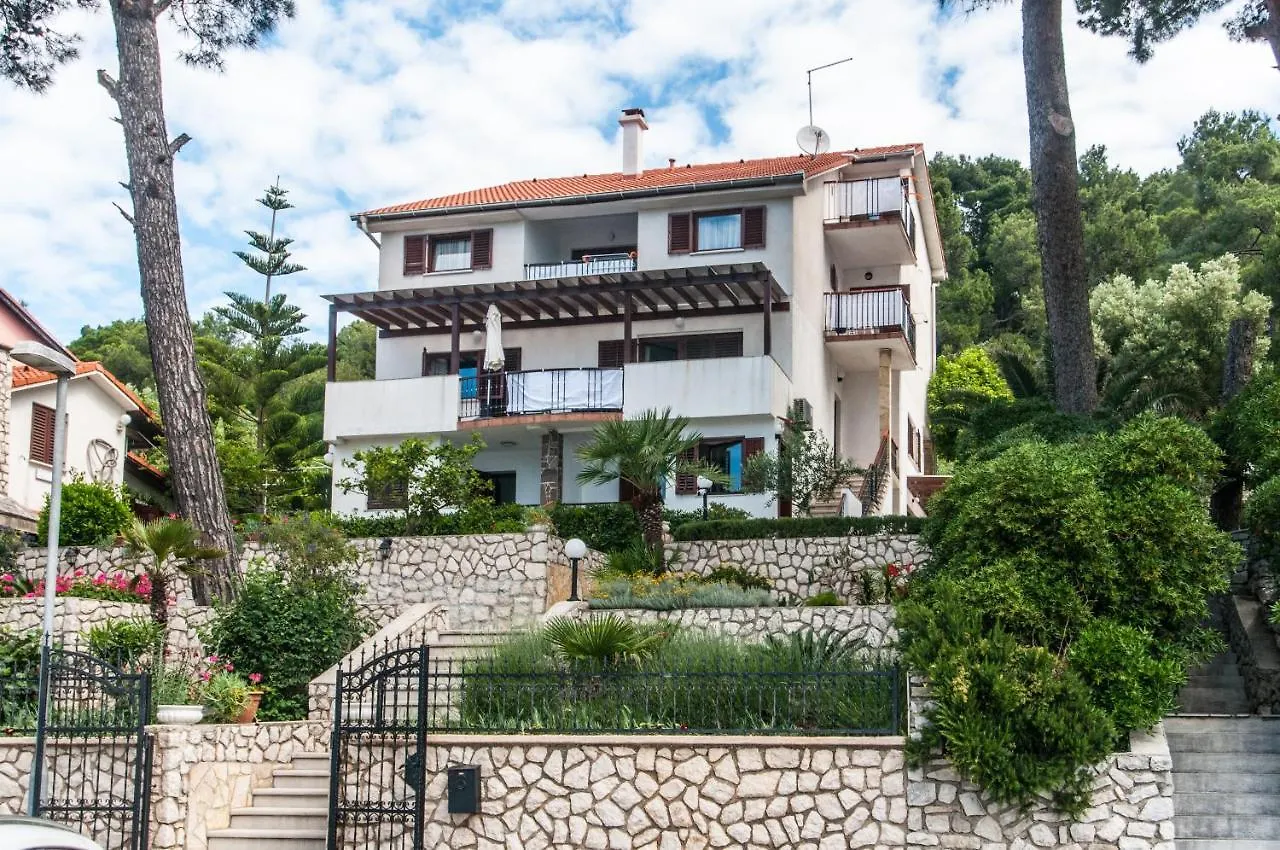 Apartments And Rooms By The Sea Mali Lošinj 4*,  Chorvatsko
