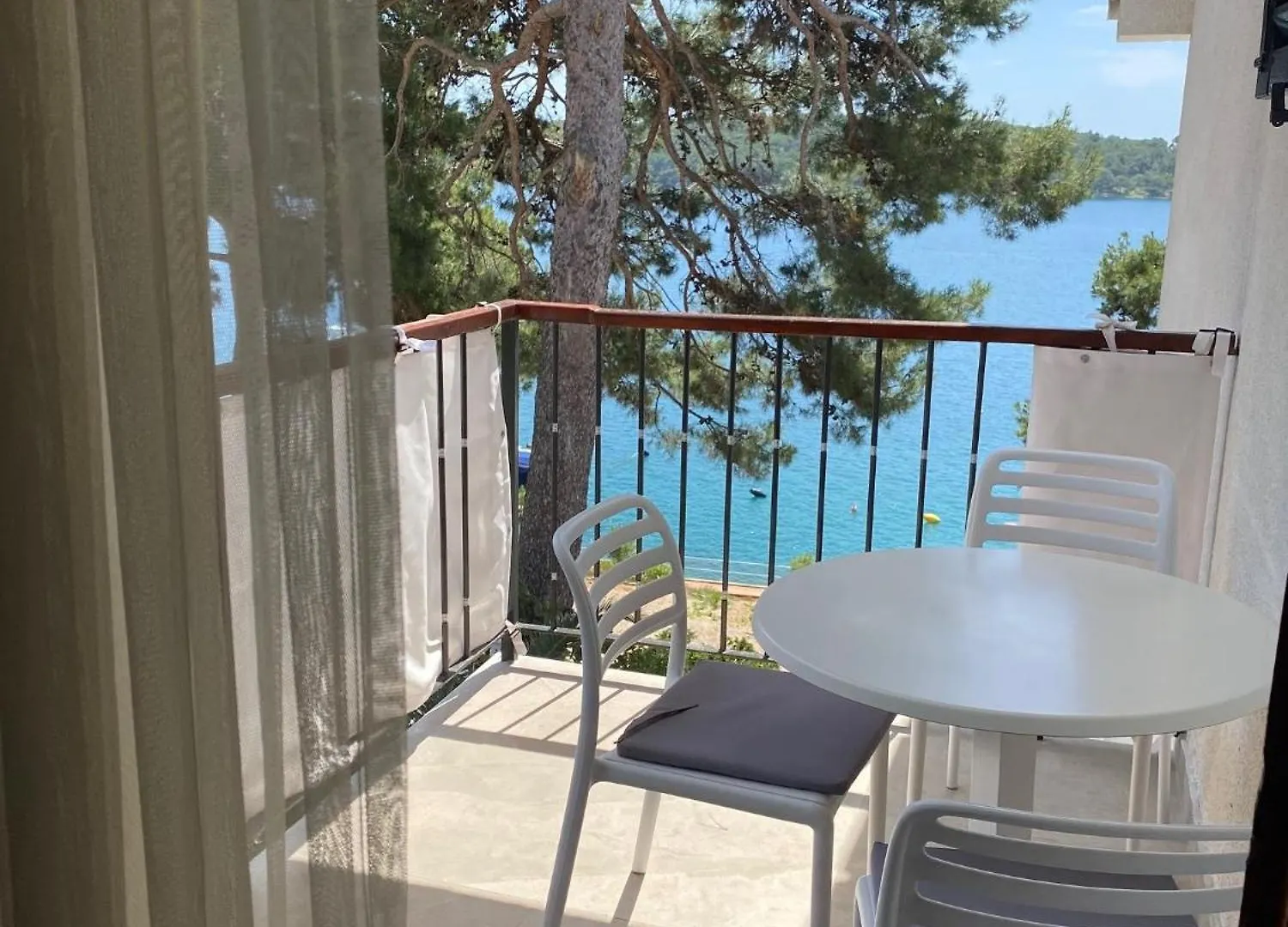 Guest house Apartments And Rooms By The Sea Mali Losinj
